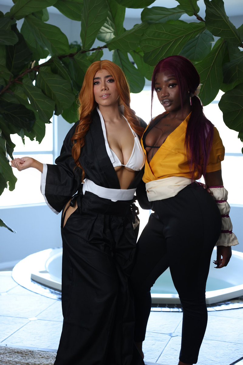 omg <a href="/MayHashira/">✩</a> and I cosplayed as waifu's. Can you guess the anime 👀