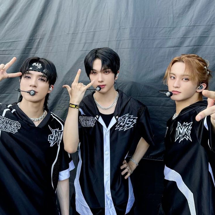mahaemist's tweet photo. Trio centil omega       always have      Trio cool alpha https://t.co/hztT4Y8FJF