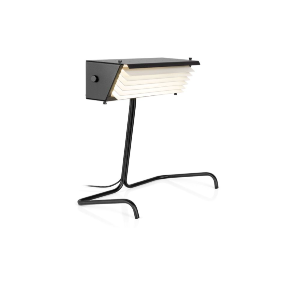 BeluxConcet's tweet photo. "Looking for the perfect blend of vintage charm &amp; modern innovation?  This statement lamp has it all—adjustable fins for precise lighting &amp; energy-efficient LED tech. Style + utility = perfection! Who else is obsessed?  #DesignGoals #LightingLove" https://t.co/SCxQqzW40n