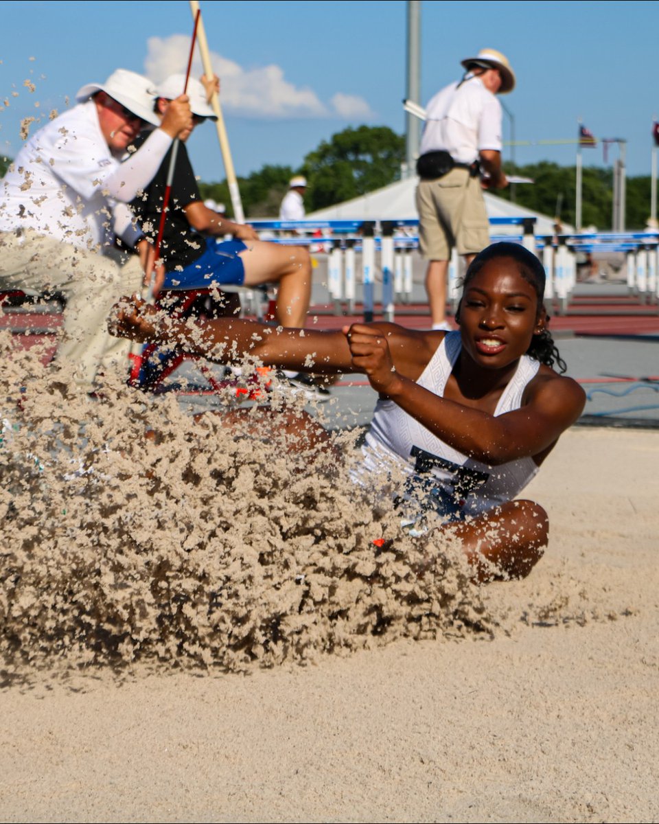 Illinois Track & Field and Cross Country (@illinitrackxc) on Twitter photo Tacoria Humphrey leaps 6.63m (21-9) on her final attempt to qualify for the NCAA Outdoor Championships in Eugene!
#WhyNotILL I <a href="/tacoriaaaa1/">tacoriaaaa👸🏿</a> Tacoria Humphrey leaps 6.63m (21-9) on her final attempt to qualify for the NCAA Outdoor Championships in Eugene!
#WhyNotILL I <a href="/tacoriaaaa1/">tacoriaaaa👸🏿</a>