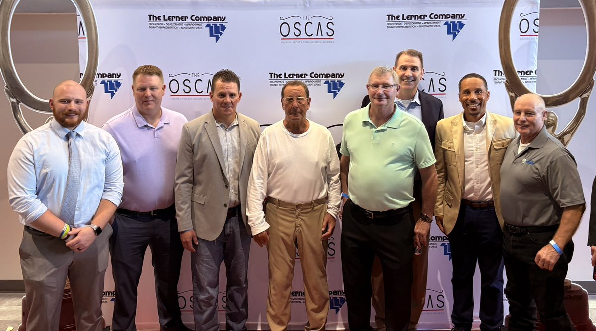 AaronBearinger's tweet photo. A great night celebrating legendary @MillardNorthFB coach Fred Petito.  He was inducted into the Omaha Sports Commission Hall of Fame. @MNHSActivities @MillardNorthHS https://t.co/pDUpfdPBFt