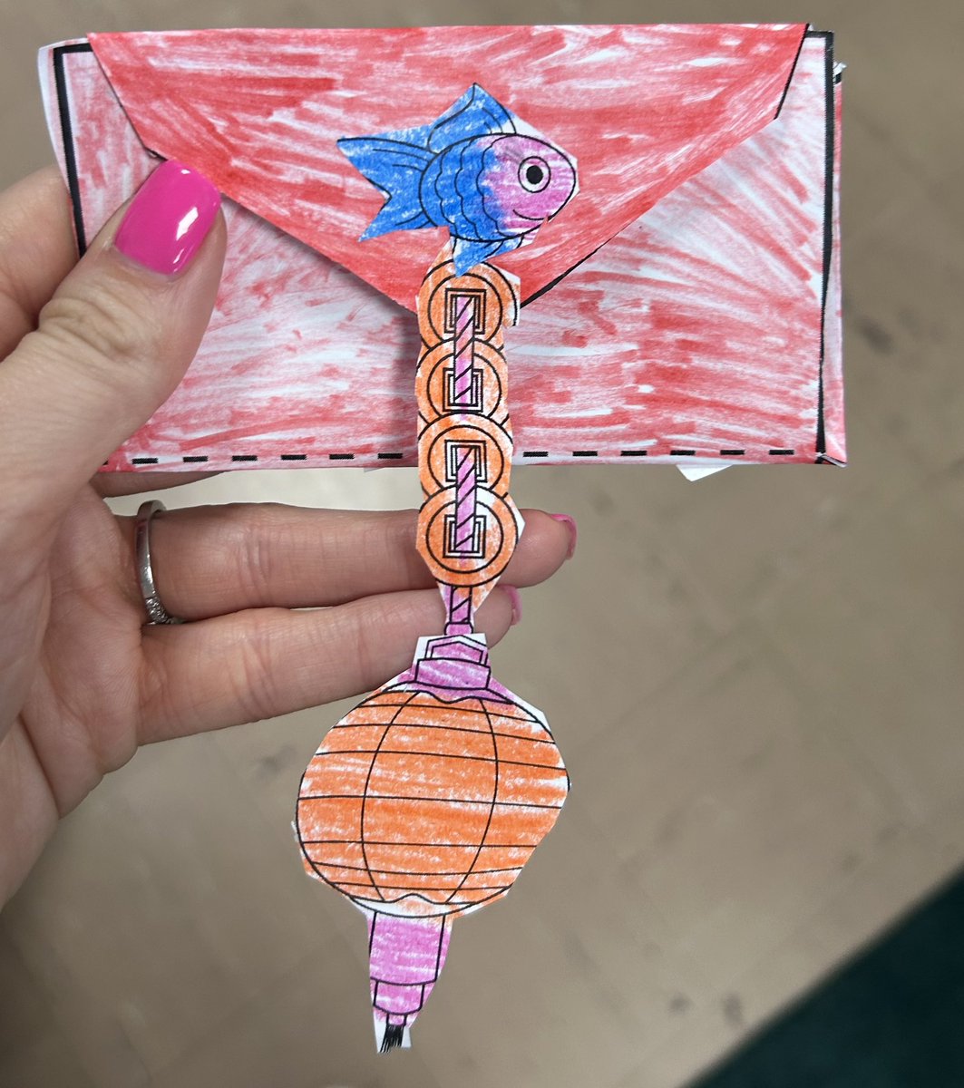 We are learning about China in Social Studies. After learning about the Chinese New-Year, the class created their own red envelopes. Inside the envelopes they wrote a note to someone to wish them good fortune! 😁🎉🌟 <a href="/SEM_Dalers/">SEM Dalers</a>