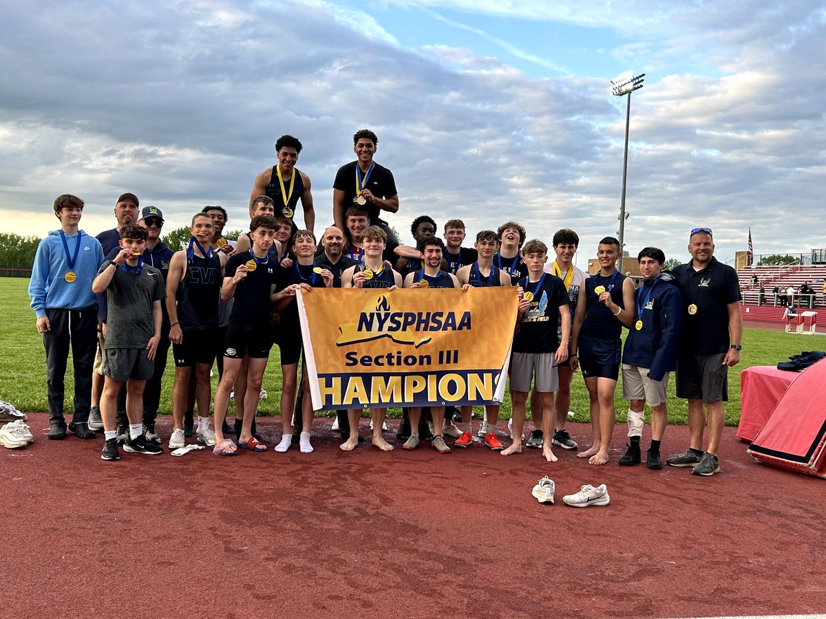 Coach French tweet media