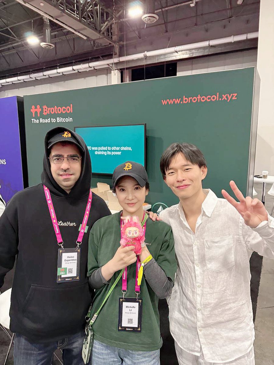 uuichelle_btc's tweet photo. Thanks for participating in the @Brotocol_xyz Labubu raffle at @TheBitcoinConf 🎉

@DoubleX won a Labubu named HOPE, and @alankingny’s Labubu is named LOVE.

Wishing you always carry hope, and be surrounded with love.
Where there is hope, there is love. 🐰💖

See you next time!

#Brotocol #Labubu #HOPE #LOVE #Giveaway #BTC2025
