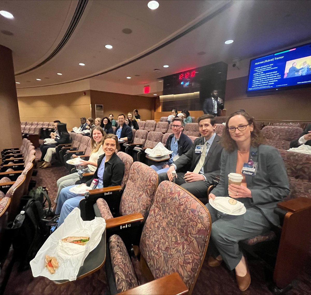 Our Adult Neurology residents had an enlightening Grand Rounds session with Dr. Marc Ribo, a renowned interventional neurologist from Barcelona. Grateful for the exceptional learning opportunities here at Mayo Clinic! #MayoNeuroResidency