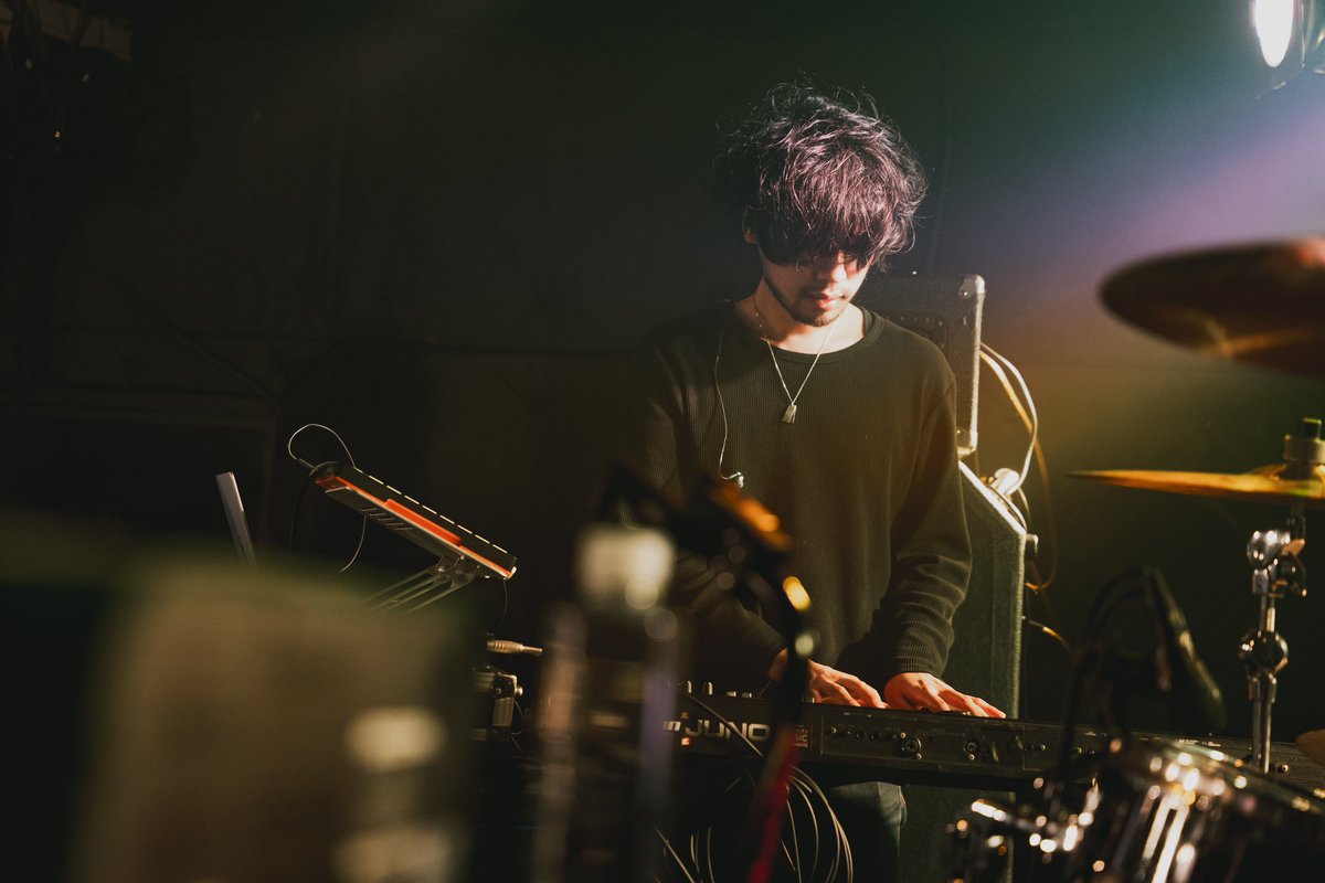 【LIVE PHOTO📸】
2025.05.24.sat
とびらの向こう側×熱烈峻厳 pre.
関越歌合戦 vol.1

🎸ホロトニア

Xに載せきれなかった写真はInstagram（instagram.com/tobimuko_n?igs…）にて公開中！

📸せりか <a href="/skyche_1kk/">せりか</a>