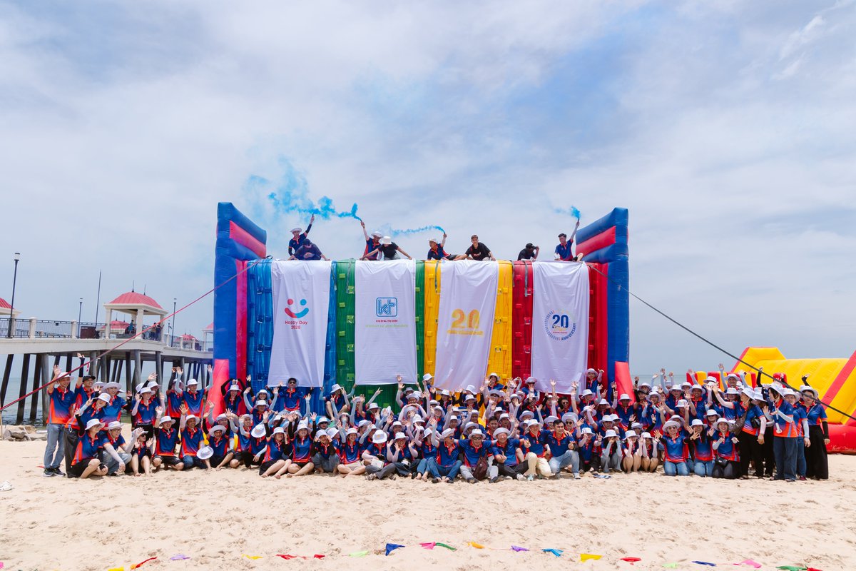 housepackaging's tweet photo. HAPPY DAY 2025 | A BRILLIANT JOURNEY | TEAM BUILDING
A day to shine, to bond, and to burn with team spirit! KATA-ers brought the heat and energy like never before! 🔥🔥
#KhangThanh #HouseOfPackaging #HappyDay #20YearsAnniversary #HanhTrinhRucRo #ABrilliantJourney https://t.co/0dSiMuBa6q