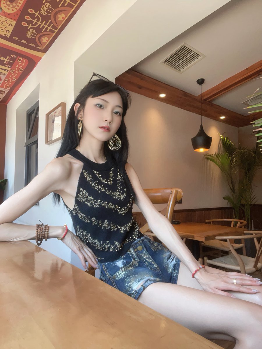 詹姆斯的骚操作
真的很草
詹姆斯 回头是岸