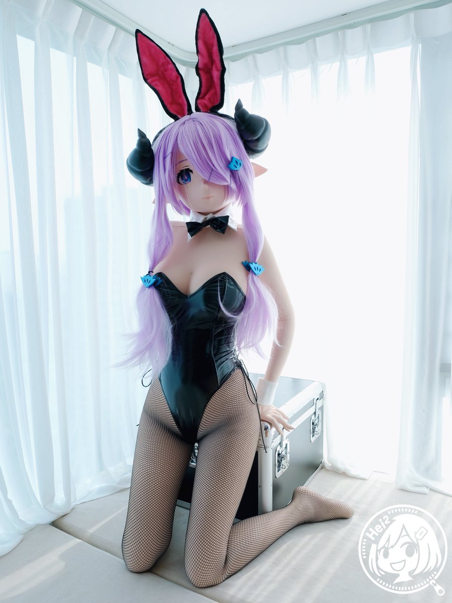 【🐰🐮】
🦋：“聽大家說這幾天團長桑和那位長著角和耳朵的接吻魔打得火熱…（VS 練習中）”

🦋：“emmmm…為了團長桑的身心健康，姐姐我，不能輸！”（耳朵是準備好了，接下來真的要親嗎🫣）

——————

Thx for 13k followers~🥰🥰🥰

#ナルメア
#グラブル
