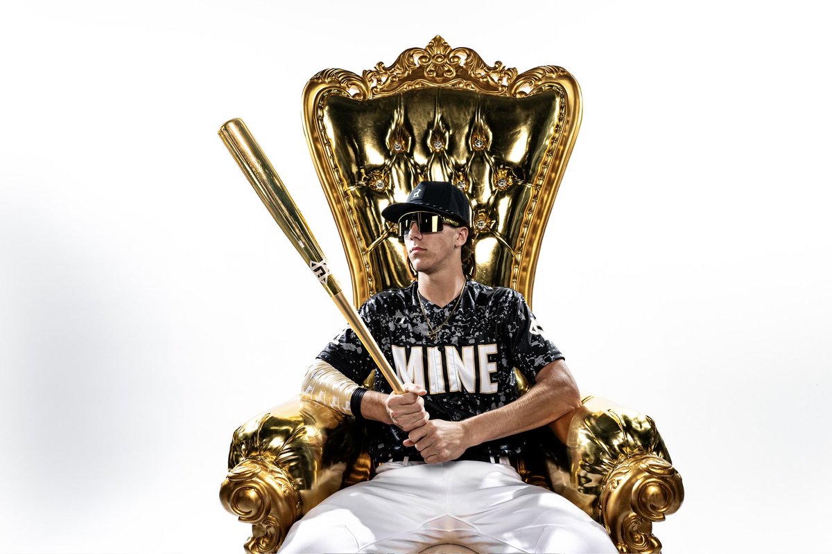 minebaseball_'s tweet photo. Stacked for greatness. 💰
Carson Sheffer is the next legend to drop the GOAT bat — and he’s bringing the bag with him. Get ready to cash in. 💸 June 2nd.
.
.
#TheGoatBat #AllGold #WoodBat #MineIsBetter #OnlyTheGoatsSwingGold #baseballlife #perfectgametexas #GoldBat https://t.co/aXkSpOJwcl