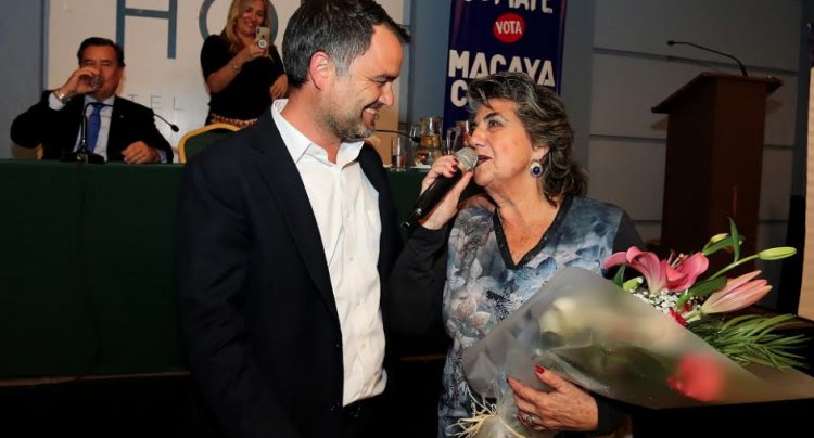 "Con ustedes el jefe juridico Javier Macaya"