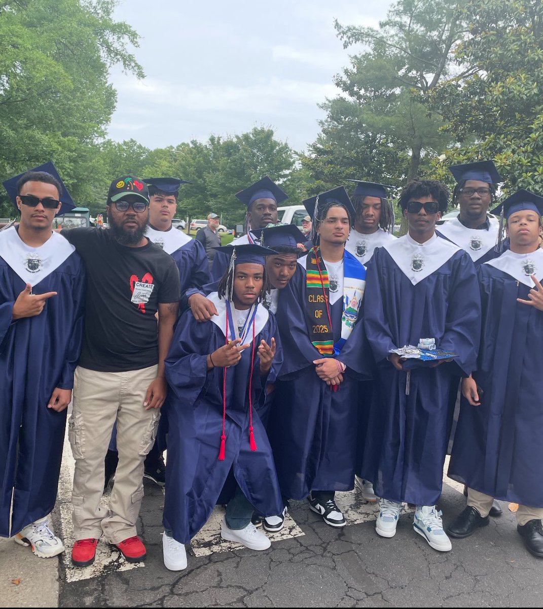 Michael Copeland (@coachcope703) on Twitter photo I coach to ensure that every young man under me can have this as a memory! One step to greatness <a href="/Osbourn_FB/">OHS Football</a>
#FinishTheJob
#OneOsbourn
#Builtdiferent
#Mcity
@ I coach to ensure that every young man under me can have this as a memory! One step to greatness <a href="/Osbourn_FB/">OHS Football</a>
#FinishTheJob
#OneOsbourn
#Builtdiferent
#Mcity
@