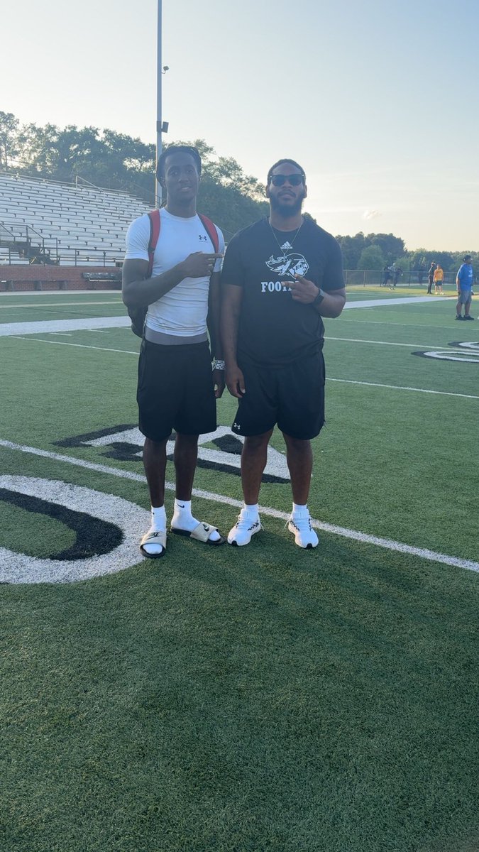 CalebbLanee's tweet image. Had a great time @eccc_football camp today
@Coach_Webster2 @CoachTidwellC @Coach_Luther @turnerrotenberr