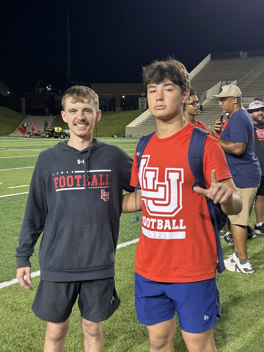 mateonrod's tweet image. Had a great camp and great experience at Lamar University. Can’t wait to get back to visit in the fall!
@coach9cg @_CoachDiaz @CoachJohnson_LU @LamarFootball