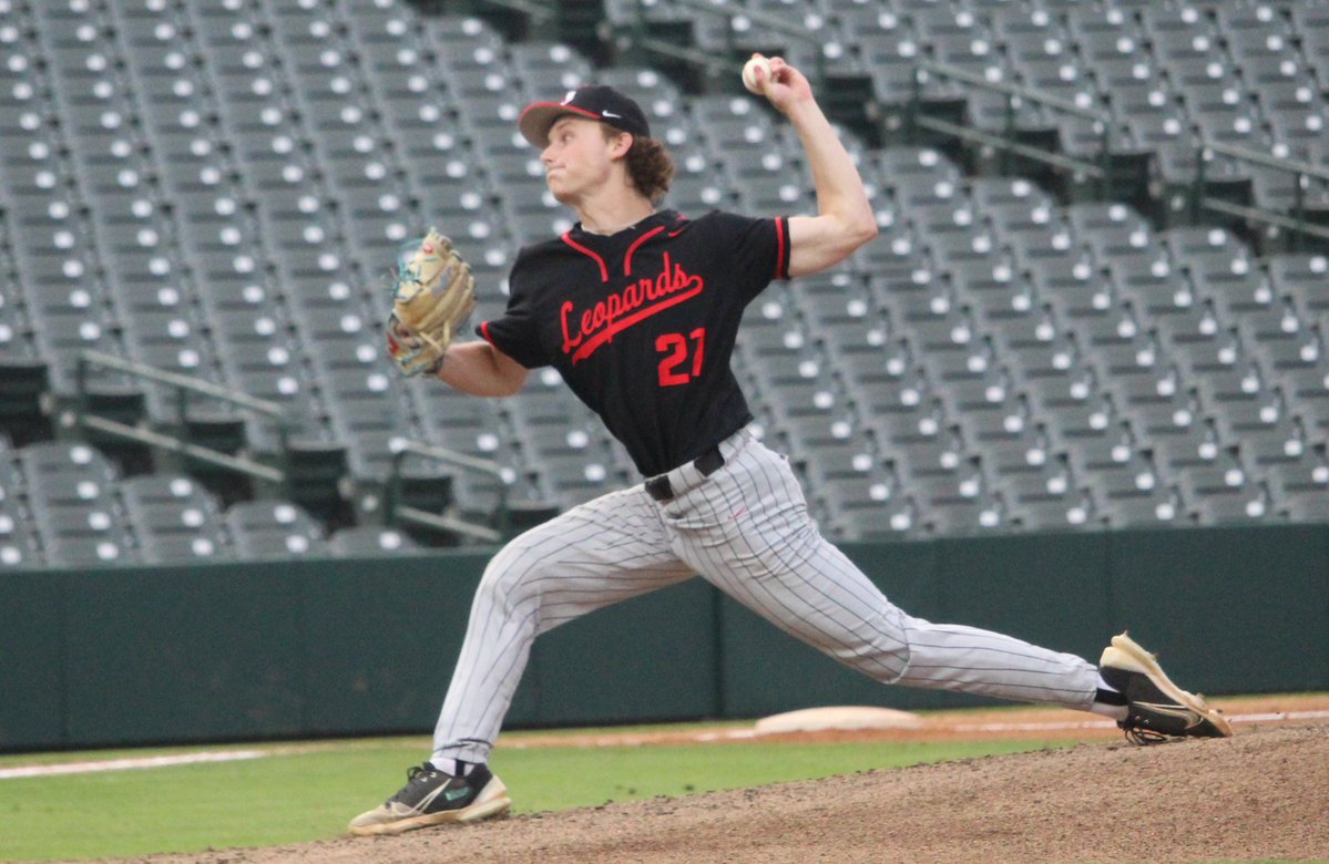 Matt Welch (@mwelchslm) on Twitter photo STORY: In stranding nine runners on base, <a href="/LovejoyBaseball/">Lovejoy High School Baseball</a> had its chances in Thursday's state semifinal opener. But Grapevine had a knack for bending but not breaking, led by freshman pitcher Luke Esquivel, and earned a 2-0 win to take Game 1.
starlocalmedia.com/allenamerican/⦠STORY: In stranding nine runners on base, <a href="/LovejoyBaseball/">Lovejoy High School Baseball</a> had its chances in Thursday's state semifinal opener. But Grapevine had a knack for bending but not breaking, led by freshman pitcher Luke Esquivel, and earned a 2-0 win to take Game 1.
starlocalmedia.com/allenamerican/ā¦