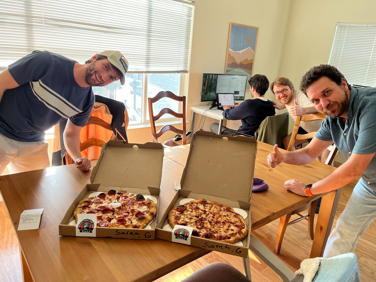 grotoma's tweet photo. Huge thanks to @Den for the pizza drop 🍕 and to @Rippling for sponsoring it for the whole batch 🙌
Nothing brings builders together like free food and good vibes.
(yes, it was real — and yes, it was delicious)
#ThanksDen #YC #PizzaPowered https://t.co/CcvH5RqJ79