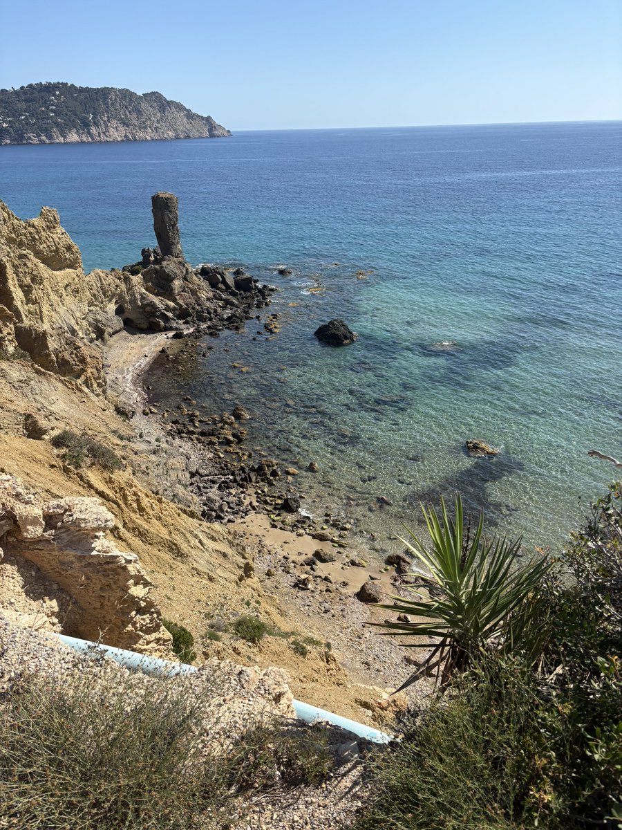 Geoffers70's tweet photo. #Ibiza2025 https://t.co/LNy77RPgOM