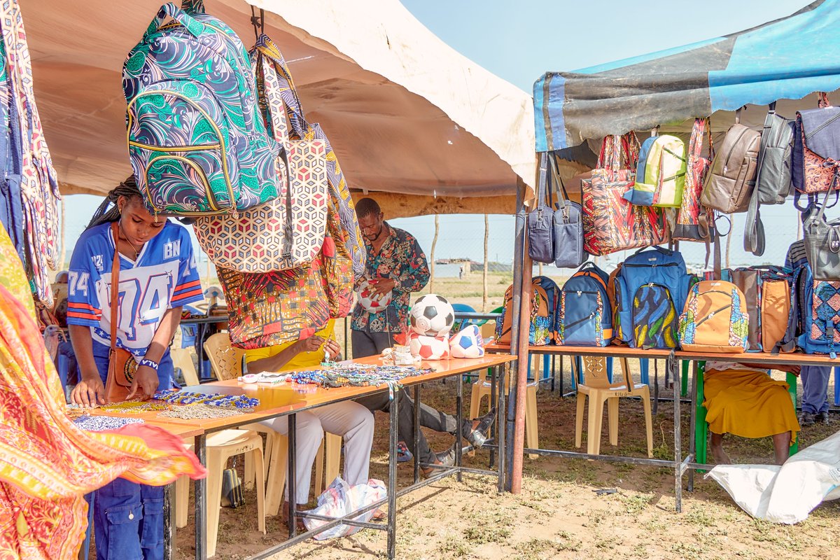 The ongoing Reemar Market Fair is a vibrant initiative aimed at fostering economic in Kakuma refugee and kalobeyei Settlement.  The Reemar Market Fair empowers artisans to generate income, preserve cultural heritage, and build sustainable livelihoods. 
#marketfair #Ki4bli #Reemar
