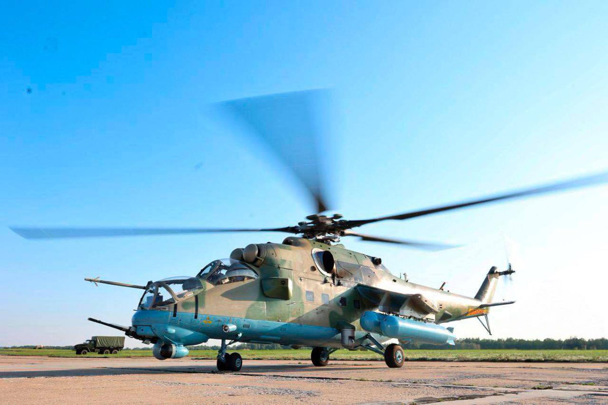 Today, four Mi-35 helicopters for the Belarusian Air Force arrived at the airfield of the 50th Composite Air Base in Machulishchy. Belarus now has a full squadron (12 units) of new combat helicopters from Russia, delivered in batches of four from August 2023 to May 2025. The