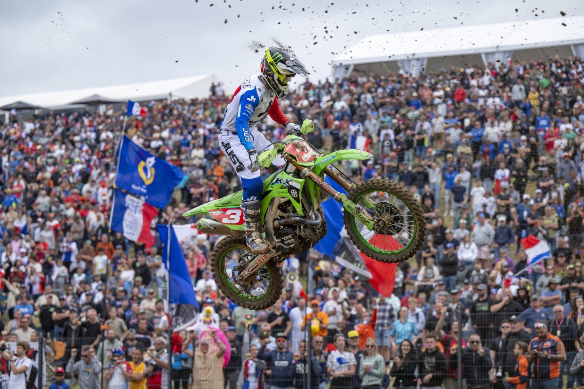 |RAPPEL] Pour surfer encore sur les sacrées good vibes du weekend MXGP à Ernée, suffit de se poser devant Automoto sur TF1 ce dimanche !!! 🔥🔥👊✊  

(10h05 si tu te demandes 😉 sinon le replay sera ton ami !)