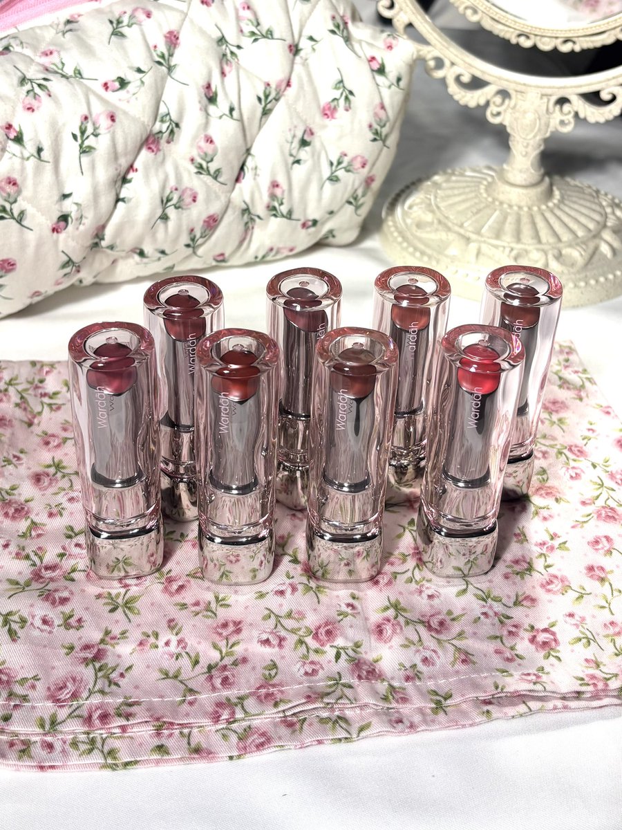 Duhh maksudnya gini lohhh shades tinted balm kyk yg korea punyaa..

CAKEEEP BGTT PLIS😭 GOOD JOB WARDAH!!👍

(Try on semua shades disini!📌)
