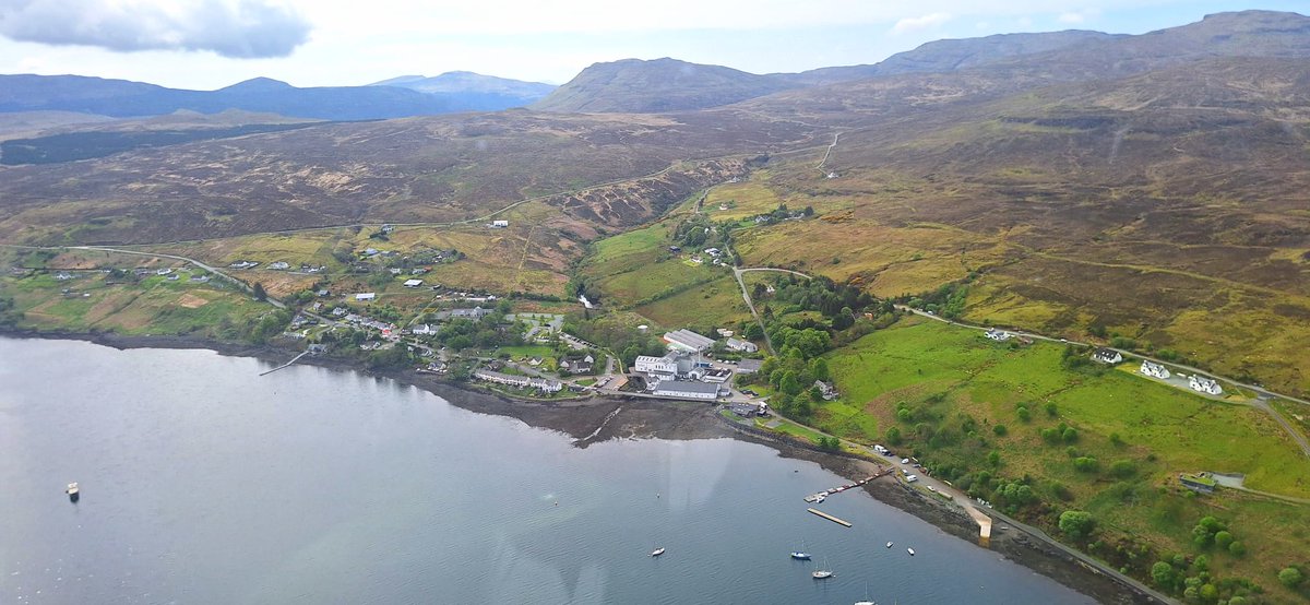 Any idea what we're looking at in today's #ViewFromTheCrew photo?

#Scotland #AirAmbulance #Helicopter #Photography