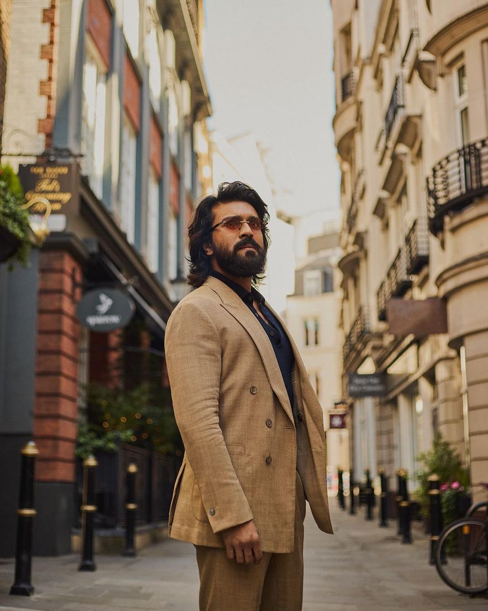 Aura Meets Elegance 🔥

#Peddi 
<a href="/AlwaysRamCharan/">Ram Charan</a>