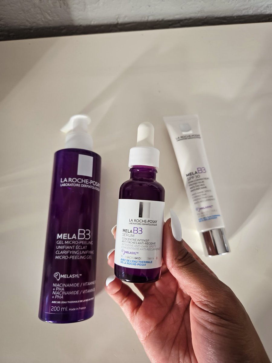 ANND THIS! 😮‍💨😮‍💨😮‍💨😮‍💨

Literally works wonders on the skin. To those dealing with hyper pigmentation, oh my babe 🤌🏽🤌🏽🤌🏽