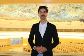 afrahshah1's tweet photo. Big win for #Kashmirโs youth!
#UmarMasoodi, a young #lawyer from #Srinagar, has been selected for the prestigious #beVisioneers Fellowship by #MercedesBenzโa global platform for youth-led environmental innovation. ๐๐ฎ๐ณ
#NewKashmir #YouthPower #BadaltaKashmir @ROUBLENAGI https://t.co/yFak0SScux