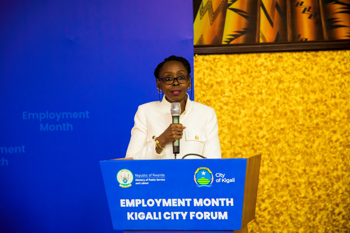 Ministry of Public Service and Labour | Rwanda (@rwandalabour) on Twitter photo Live-Umujyi wa Kigali
Ministiri w'Abakozi ba Leta n'Umurimo Amb. Christine Nkulikiyinka, Mayor wa <a href="/CityofKigali/">City of Kigali</a> bwana Dusengiyuma Samuel, abayobozi b'uturere tugize uyu mujyi, abanyenganda, abacuruzi, urubyiruko, imiryango itagengwa na Leta, amashuri makuru na za kaminuza, Live-Umujyi wa Kigali
Ministiri w'Abakozi ba Leta n'Umurimo Amb. Christine Nkulikiyinka, Mayor wa <a href="/CityofKigali/">City of Kigali</a> bwana Dusengiyuma Samuel, abayobozi b'uturere tugize uyu mujyi, abanyenganda, abacuruzi, urubyiruko, imiryango itagengwa na Leta, amashuri makuru na za kaminuza,
