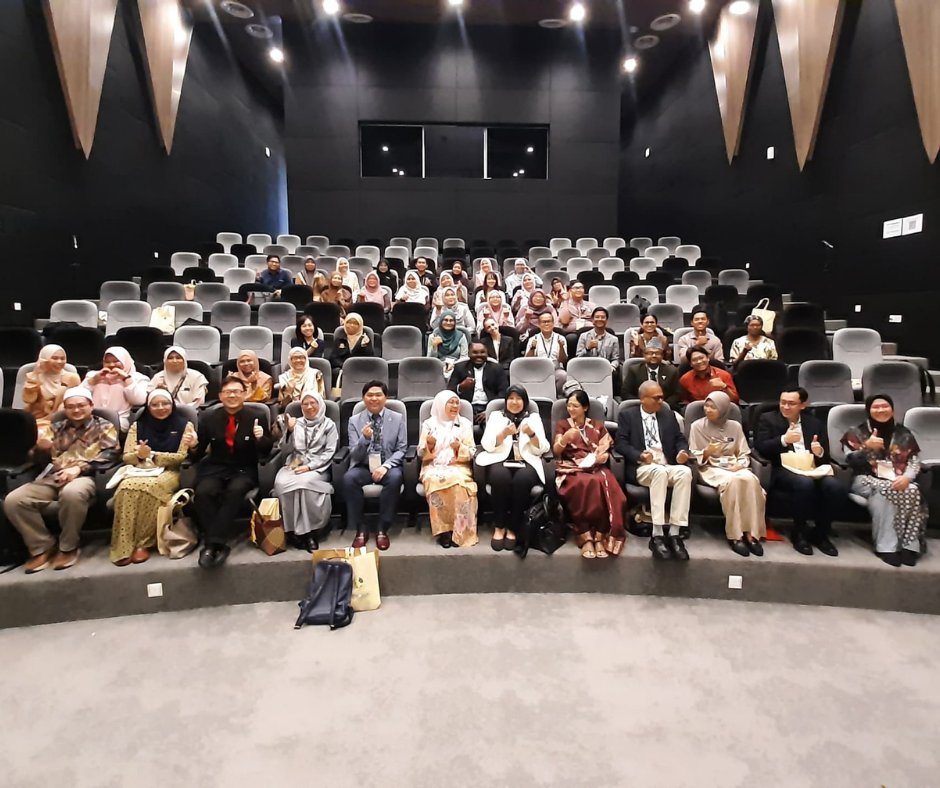 istic_unesco's tweet image. ✨ Highlights from the “Traditional Knowledge & Reverse Pharmacology” workshop (20–21 May, Setia Alam) organized by @istic_unesco, @NIH & @FRIMKepong. Grateful to all speakers & participants for uniting experts to bridge tradition & modern science! 🌿🔬