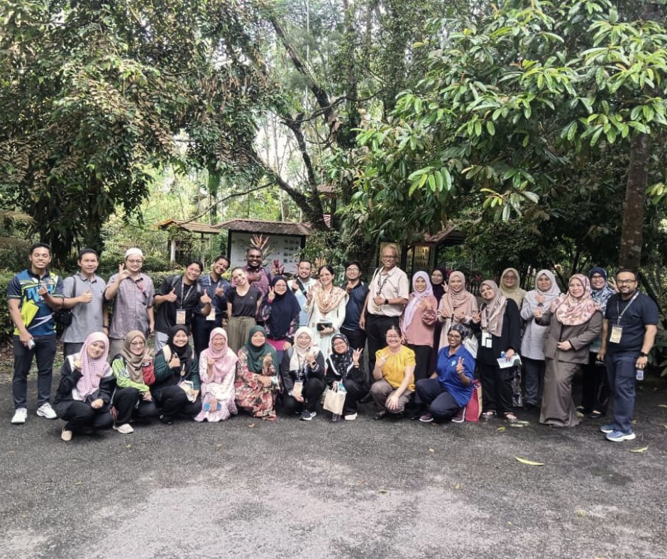 istic_unesco's tweet image. ✨ Highlights from the “Traditional Knowledge & Reverse Pharmacology” workshop (20–21 May, Setia Alam) organized by @istic_unesco, @NIH & @FRIMKepong. Grateful to all speakers & participants for uniting experts to bridge tradition & modern science! 🌿🔬