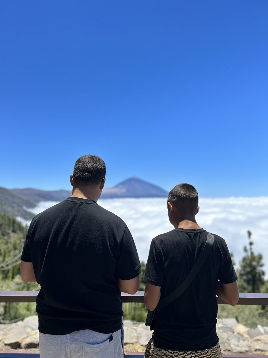 🇮🇨 Hoy celebramos más que un día: celebramos una forma de ser, de hablar, de sentir.
Canarias es identidad, es raíz, es territorio que debemos cuidar con orgullo y conciencia 🌋🌊🌾
Feliz Día de Canarias 💙
#DíaDeCanarias #CanariasConOrgullo #NuestraTierra