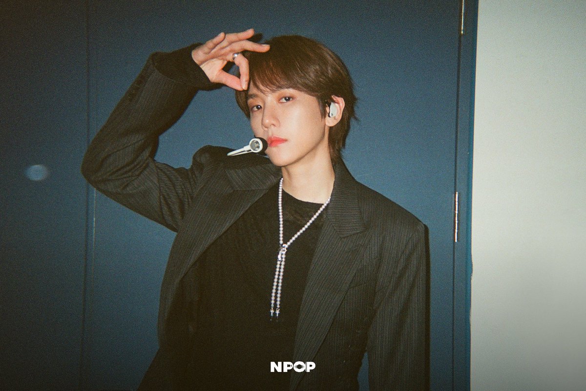 Light Baek ✷ tweet media