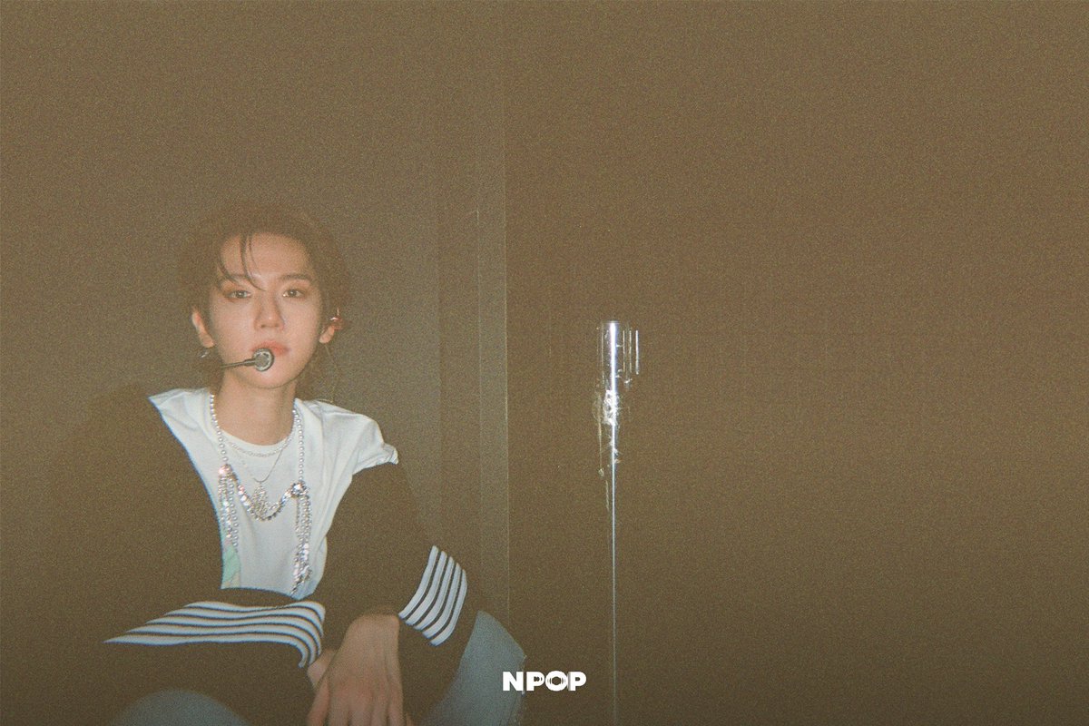 Light Baek ✷ tweet media