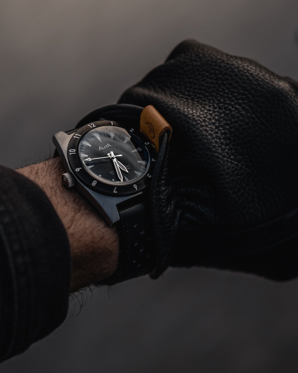 firstclasswatch's tweet photo. Discover Alsta at First Class Watches.

Known for their heritage in adventure and innovation, Alsta timepieces combine robust engineering with classic design - a legacy born in the 1940's and reimagined for today.

Read more 👉 [https://t.co/jye4uUXlWp]

#Alsta #FirstClassWatches https://t.co/yRy9DdnH5p