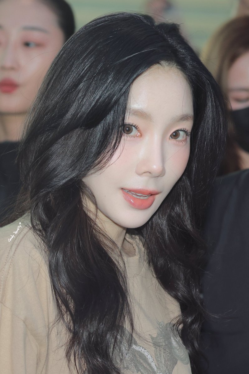 Candy_Jewelly's tweet image. 250530 ICN🛫
공주님 내일 봐🤗
#태연 #TAEYEON
