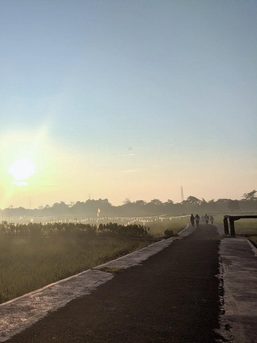 apurnm's tweet photo. Today i walked around 9km https://t.co/cFJCejfcwT