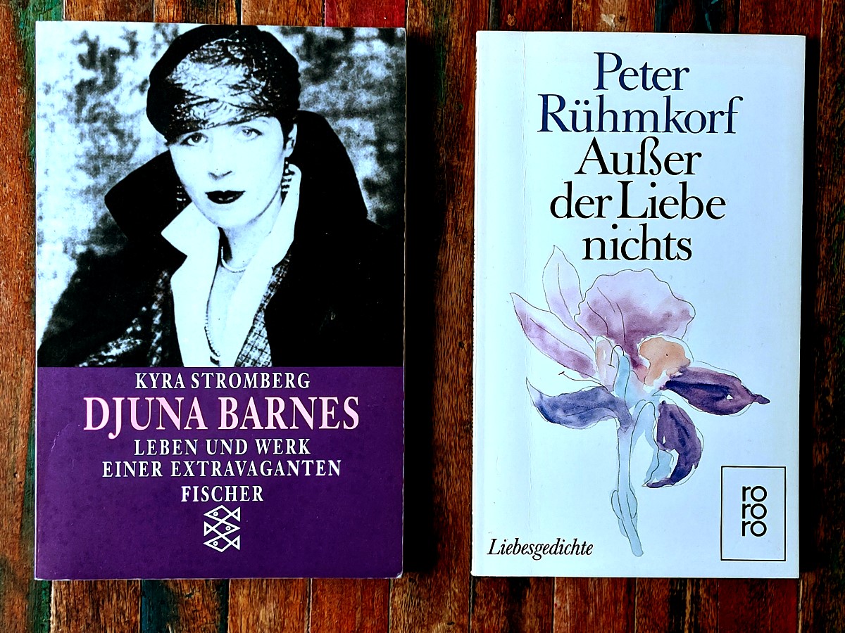 Meine Wochenendlektüre.

Schöne Lebe- und Lesetage euch allen!