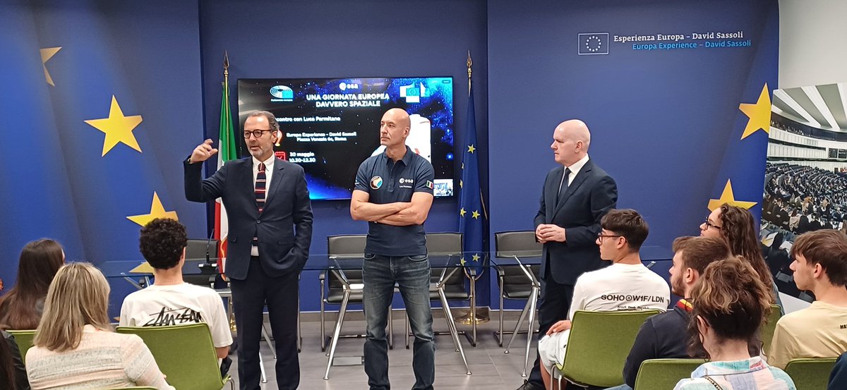 Parlamento europeo tweet media