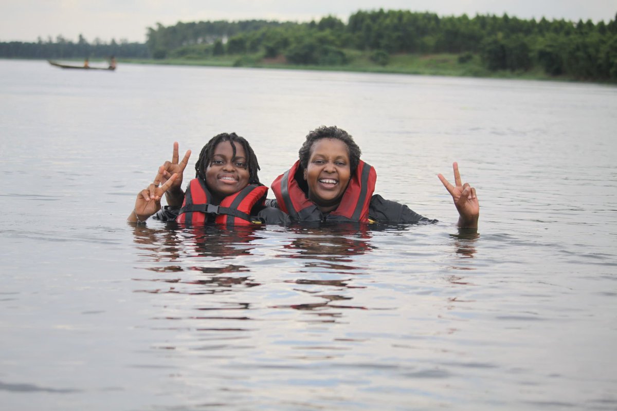 emmatours_j's tweet photo. Join Nile Emma Tours and Adventures for an unforgettable rafting experience on the Nile River! 🌟 We'll take you on a thrilling journey through rapids grades 1, 2, 3, 4, and 5, ensuring an adrenaline-packed adventure for all levels
#RaftingOnTheNile #NileEmmaTours #AdventureSeek https://t.co/FJLSVuRCSh