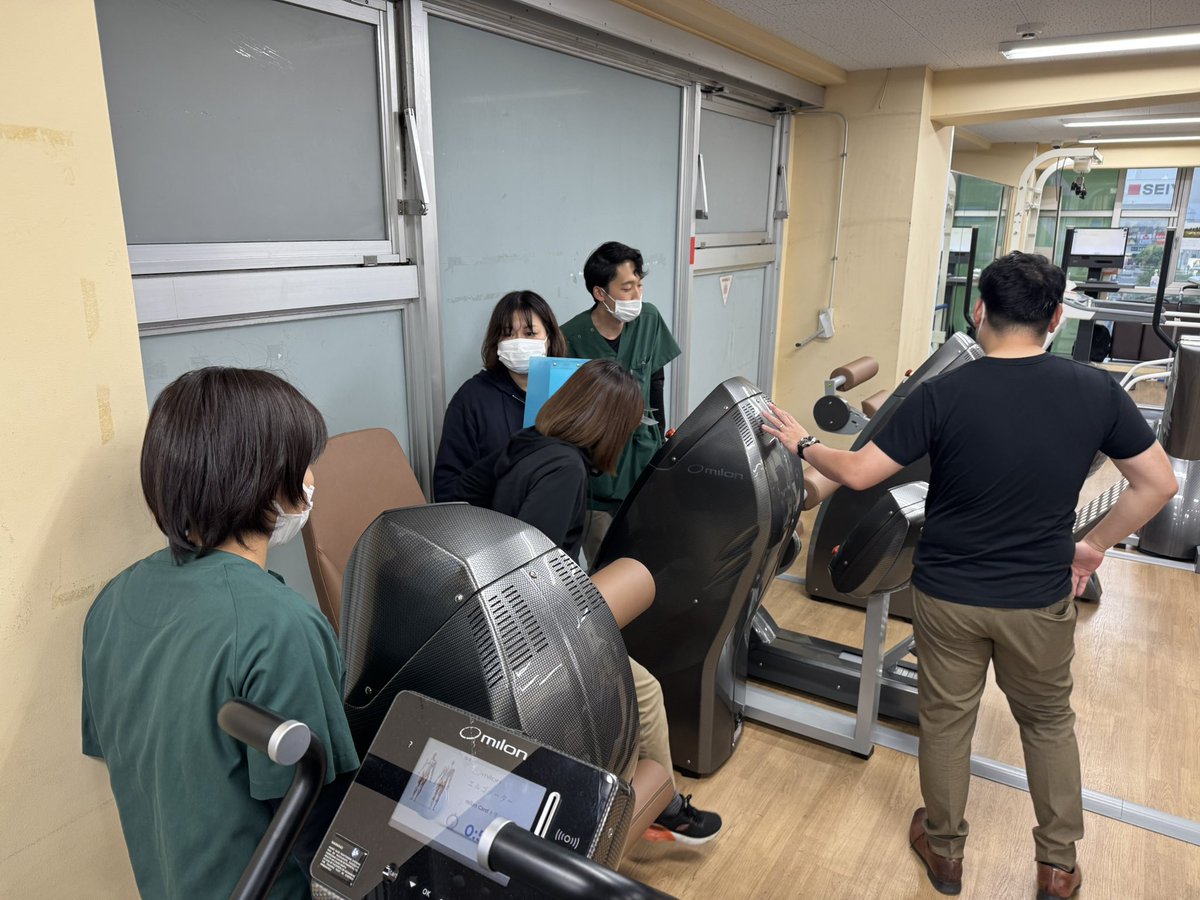 ClinicLion2689's tweet image. milon研修中､､､💪🏽📚

本日は一部クリニックスタッフと1時間デイケアのスタッフが一足先に研修しております📝
（みんな明日筋肉痛かな､､､）

#milon 
#研修中
#1時間デイケア
#トレーニング好きと繋がりたい