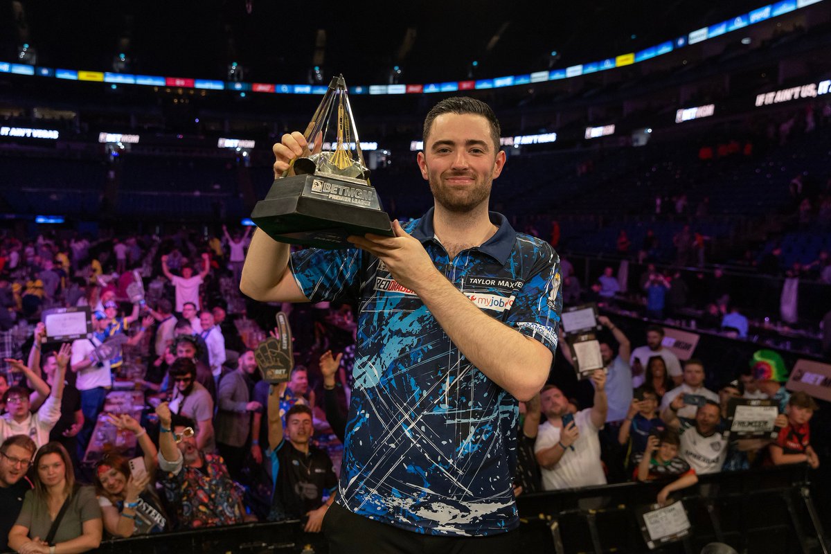 So pleased for <a href="/lukeh180/">Luke Humphries</a> in winning the <a href="/BetMGMUK/">BetMGM UK</a> Premier League last night!

Luke is one of the nicest people in darts, and I'm so proud to play a very small part in his successes.

Well done Luke!