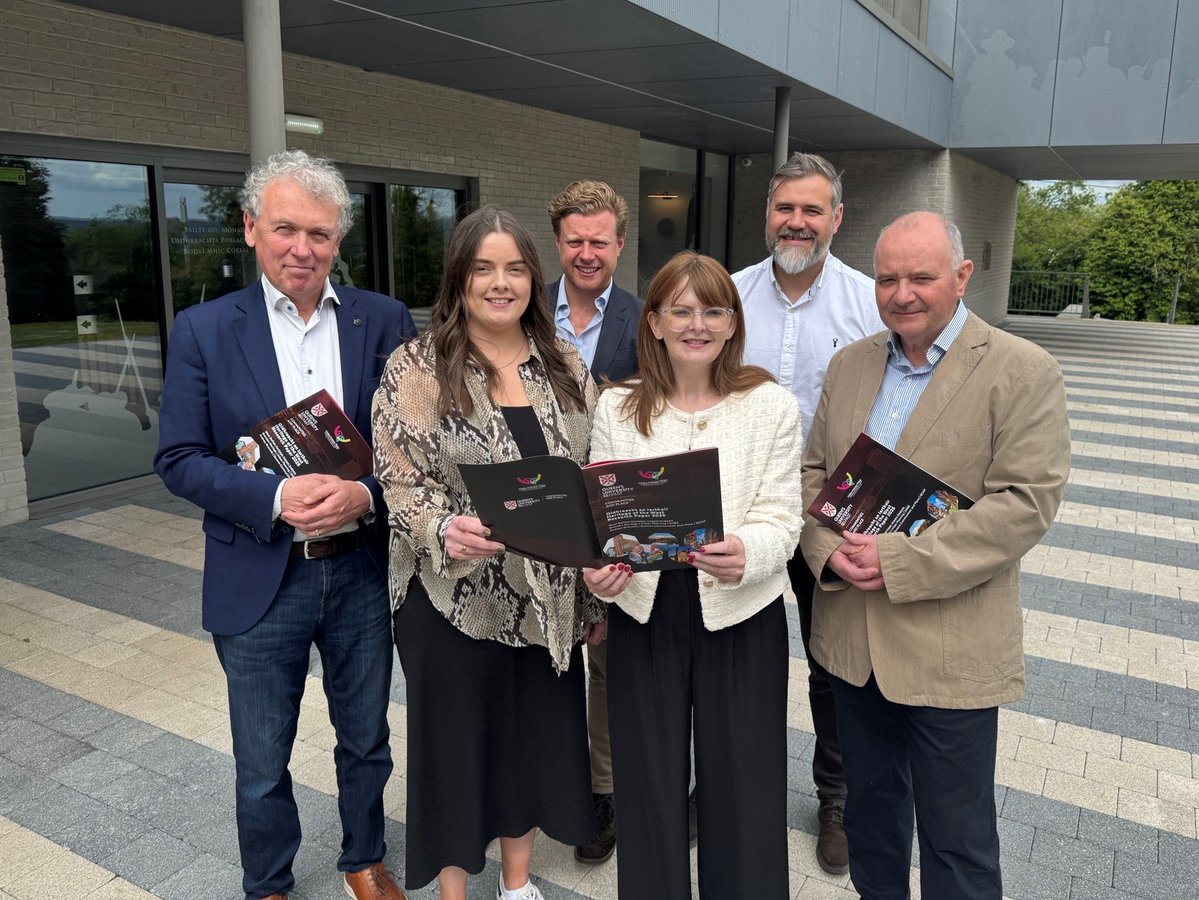 Economy NI (@economy_ni) on Twitter photo Economy Minister <a href="/CArchibald_SF/">Caoimhe Archibald MLA</a> joined <a href="/FailteFeirste/">Fáilte Feirste Thiar</a> and <a href="/QUBCommunities1/">Queen's Communities and Place (QCAP)</a> at the launch of a new report detailing the powerful economic, cultural, and social benefits of heritage tourism in West Belfast.
Read more tinyurl.com/28u5622u Economy Minister <a href="/CArchibald_SF/">Caoimhe Archibald MLA</a> joined <a href="/FailteFeirste/">Fáilte Feirste Thiar</a> and <a href="/QUBCommunities1/">Queen's Communities and Place (QCAP)</a> at the launch of a new report detailing the powerful economic, cultural, and social benefits of heritage tourism in West Belfast.
Read more tinyurl.com/28u5622u