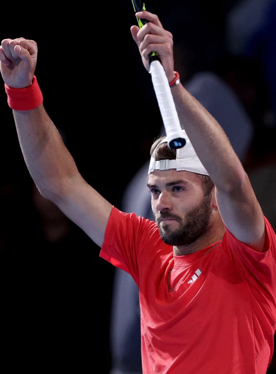 TOP 50🔥

Welcome to the top 50 for the first time Jacob Fearnley, he moves to 48th in the live rankings🇬🇧💪🏼

His incredible rise continues🇬🇧🙌🏼

📸<a href="/the_LTA/">LTA</a>