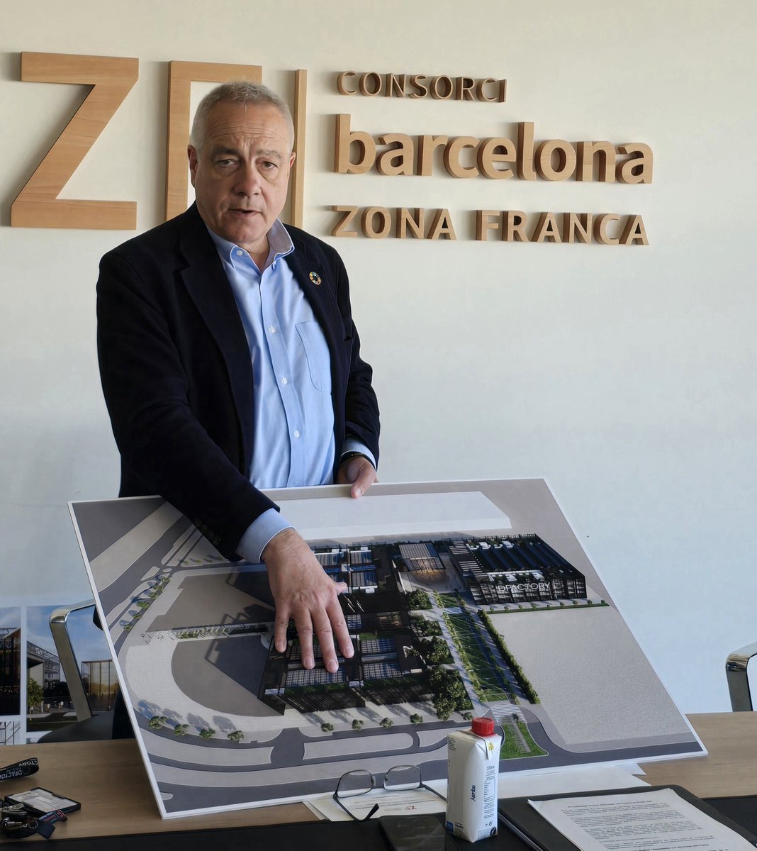 AELeadership (@aeleadership_eu) on Twitter photo .<a href="/pere_navarro/">Pere Navarro Morera</a> , delegat especial de l'Estat al <a href="/ConsorciZF/">Consorci de la Zona Franca de Barcelona</a>, explica en la seu de <a href="/DFactoryBCN/">DFactory Barcelona</a> les noves oportunitats de la #indústria 4.0.
Classe del programa de #lideratge per a l'#Europa del Segle XXI per als i per a les alumnes de l'Acadèmia #AEL.
#lideratge .<a href="/pere_navarro/">Pere Navarro Morera</a> , delegat especial de l'Estat al <a href="/ConsorciZF/">Consorci de la Zona Franca de Barcelona</a>, explica en la seu de <a href="/DFactoryBCN/">DFactory Barcelona</a> les noves oportunitats de la #indústria 4.0.
Classe del programa de #lideratge per a l'#Europa del Segle XXI per als i per a les alumnes de l'Acadèmia #AEL.
#lideratge