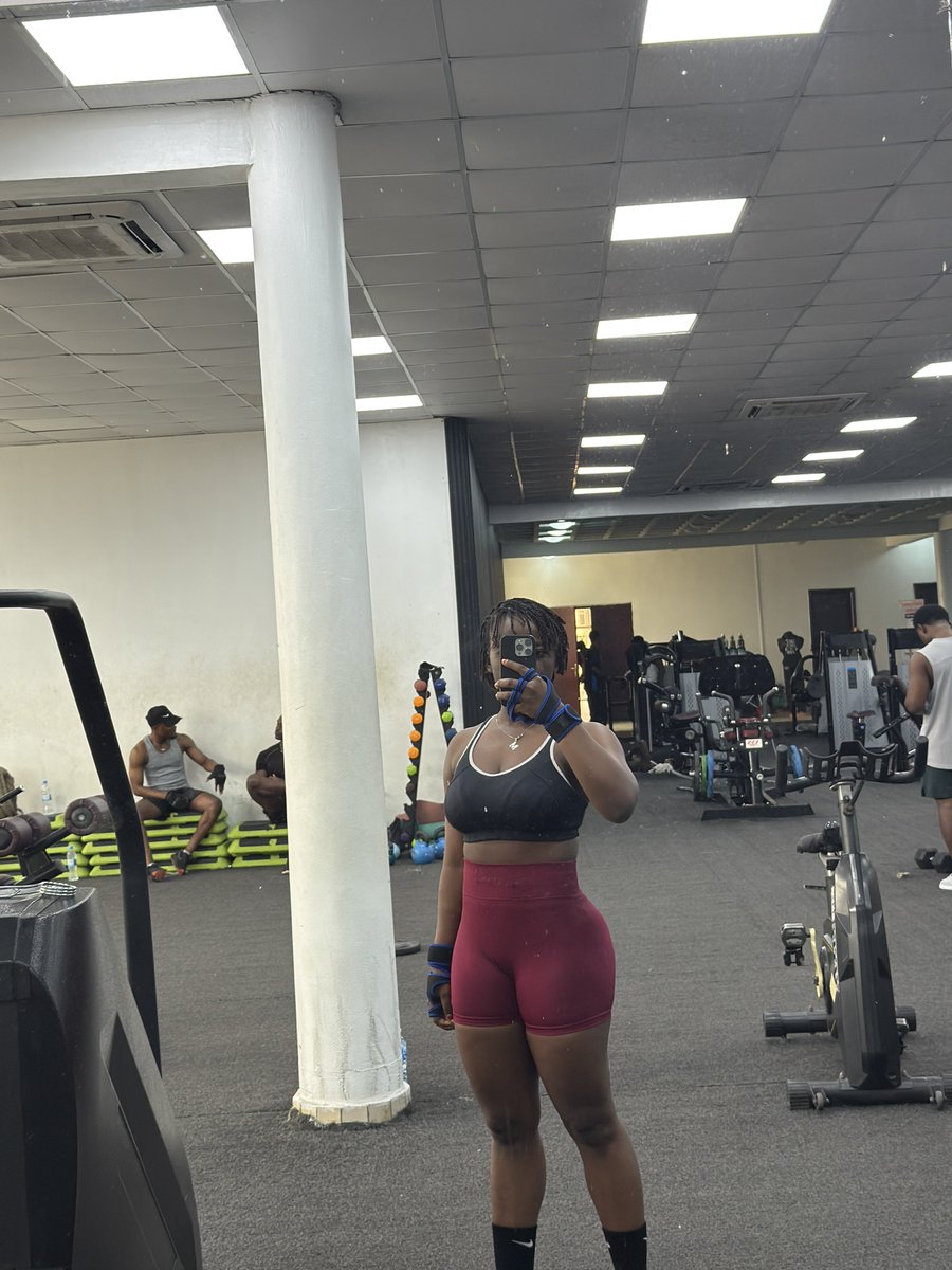 Gm if you g(y)m

By the way, did anyone drop gym content for <a href="/stayloudio/">Loud!</a> yet?

Thinking of doing some push ups or pull ups for the Loudio culture