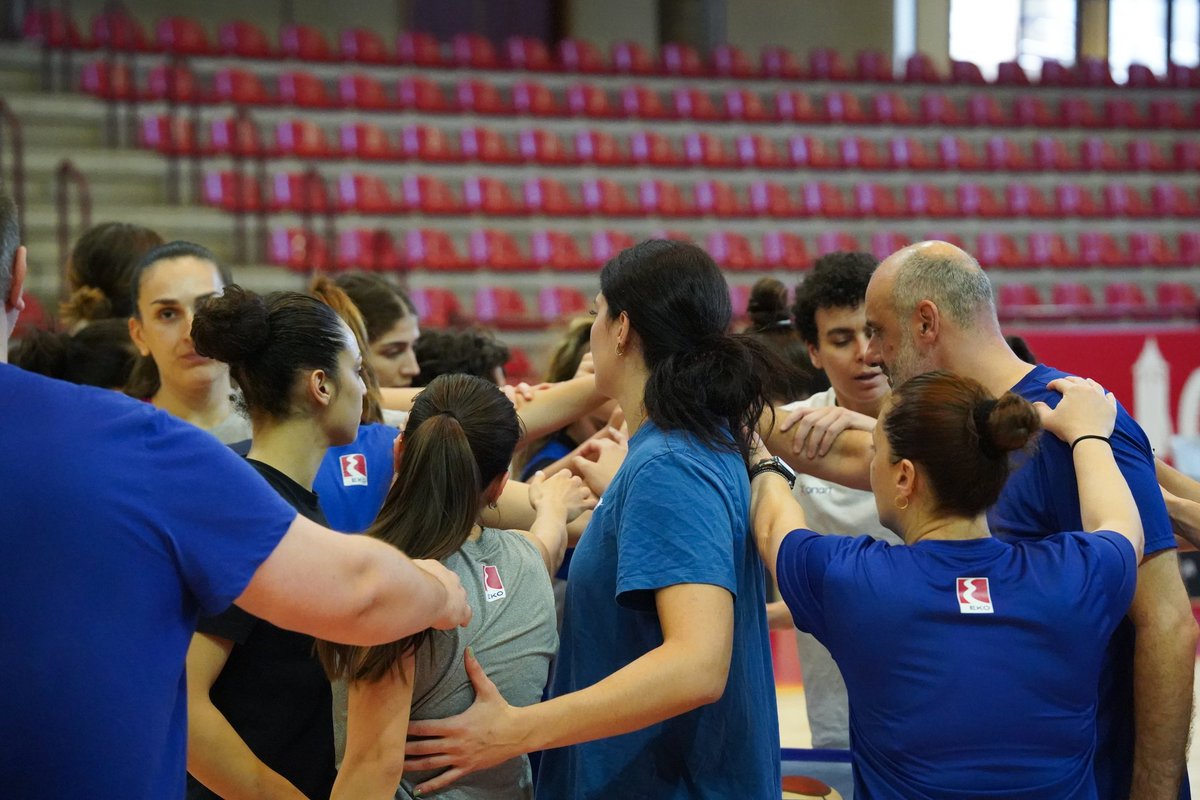 #Shootaround 🏀
📍Palau Municipal d'Esports d'Inca

#HellasBasketball 🇬🇷🏀
#MAZI #DareToDream
