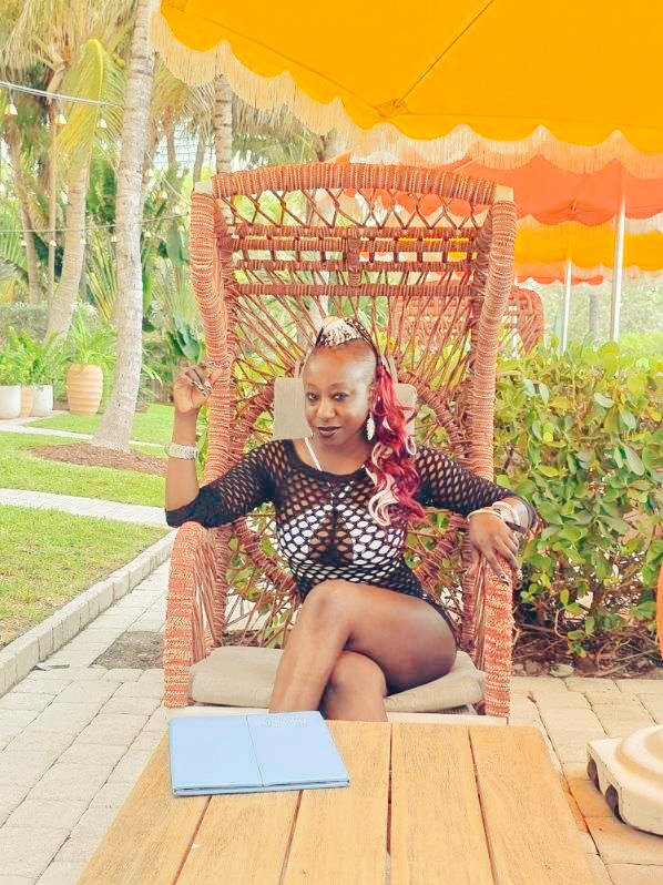 Are you on the menu?

Fansly.com/divadomme