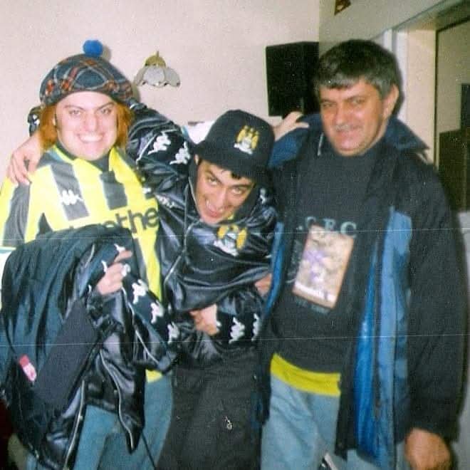thegingerwig's tweet photo. 26 years ago today preparing to set off to Wembley for the first time

Been a few times since 🤣

(Same hat! 🤣)

Who else went to see City get promoted? https://t.co/UTFI3ioORt